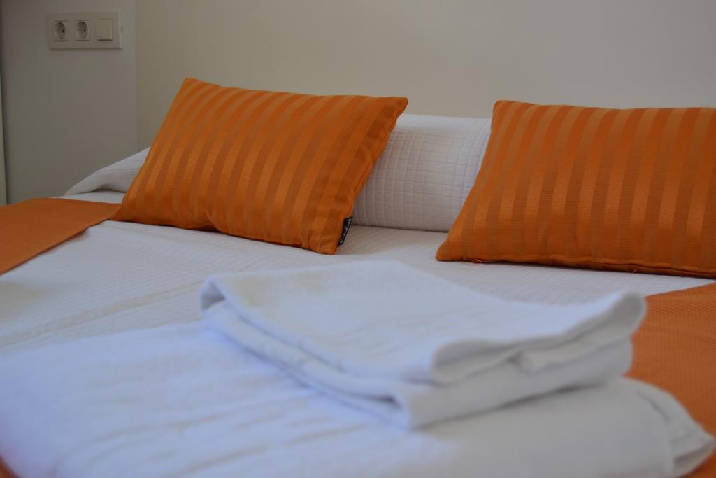 Apartamentos Living Valencia-Vitoria Стая снимка